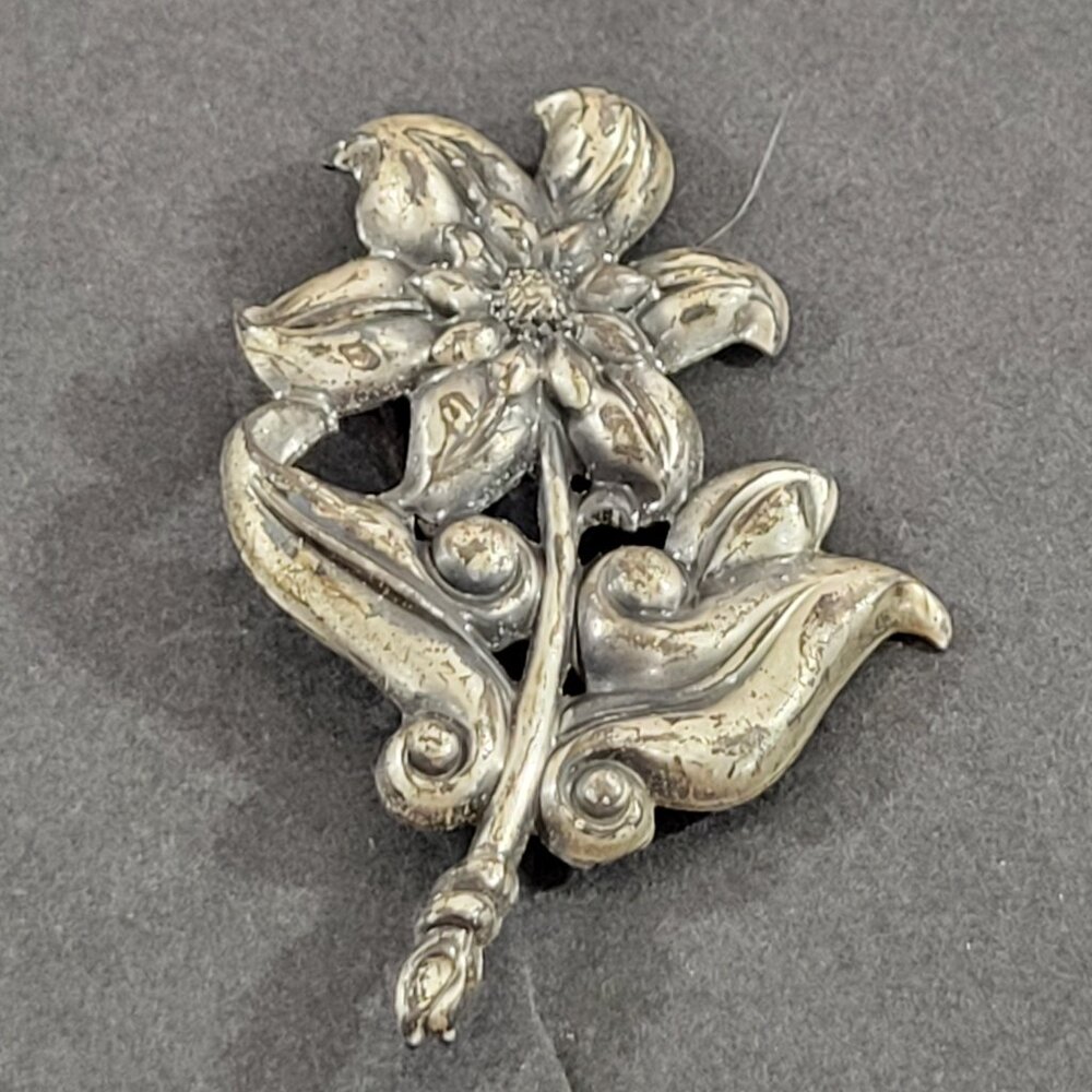 Sterling Silver Star Flower Brooch 2.25" Dainty Lightweight Cottage Fairy